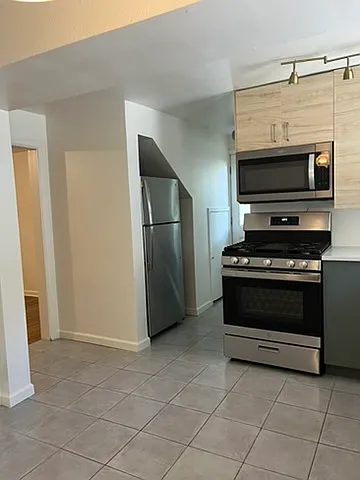2079 N Ogden St — Photo 2