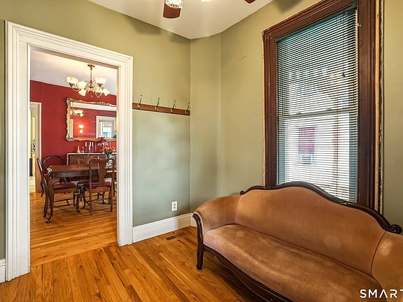 4th image of 112 Benham Avenue