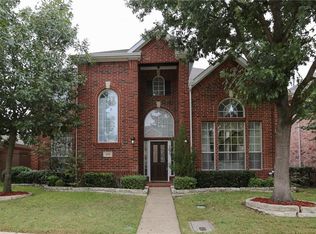 108 Heatherstone Dr, Irving, TX 75063