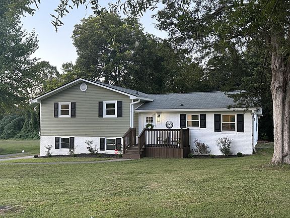 2nd image of 3045 W Lake Dr NW