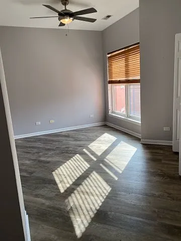 807 W 14th Pl #3B — Photo 11