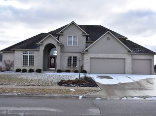 13931 Pendleton Mills Ct, Fort Wayne, IN 46814