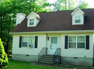 5325 Ledgewood Dr, Tobyhanna, PA