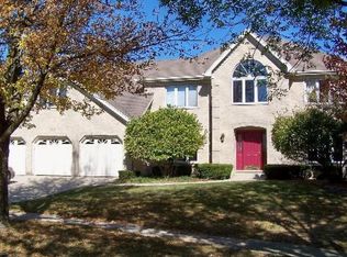 505 Peacock Ct, Naperville, IL 60565