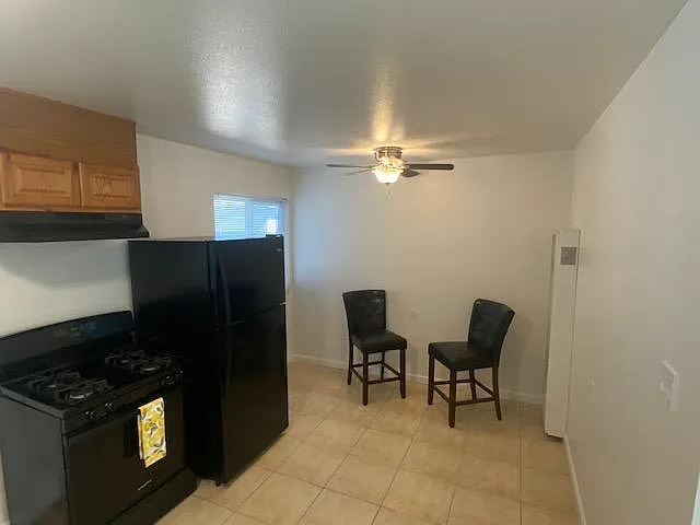 1351 E Oak Ave — Photo 8
