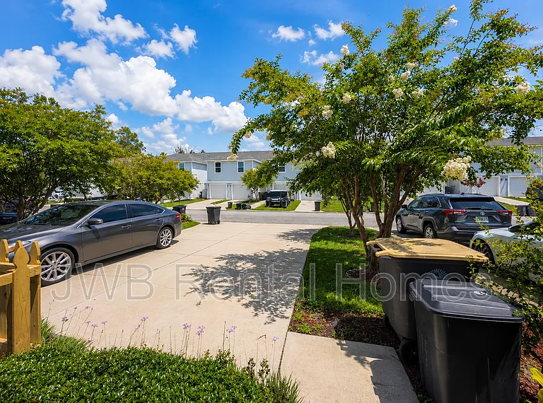 8436 McGirts Village Ln #9F — Photo 13