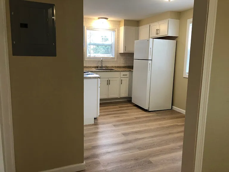 Notre Dame Apartments — Photo 13