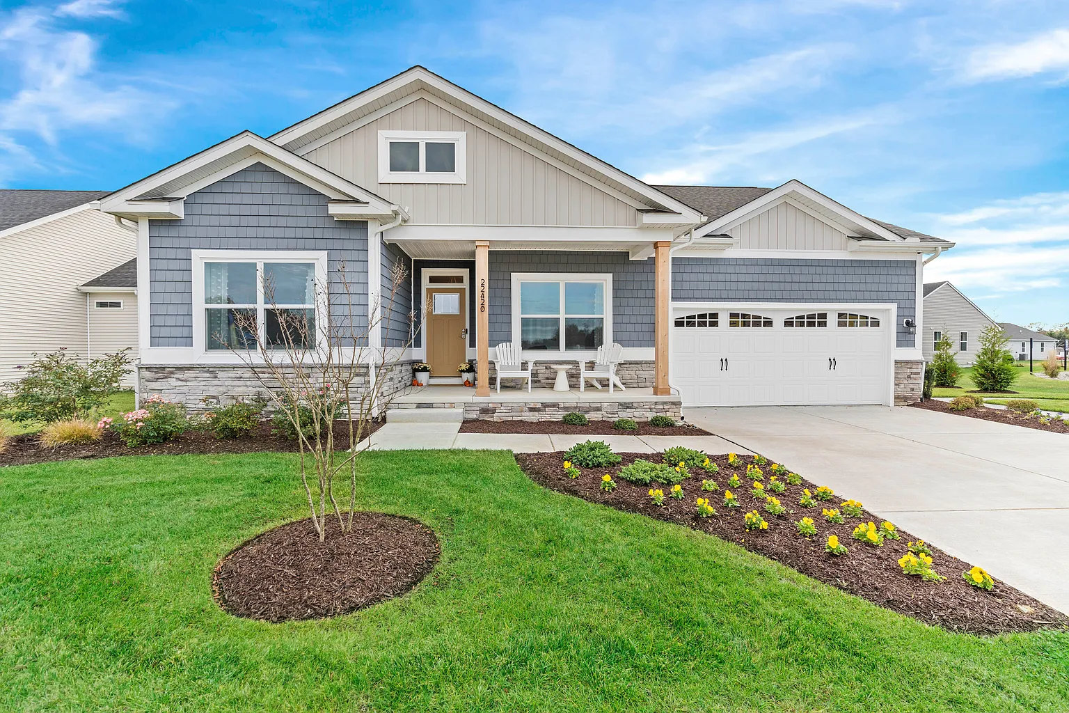 25050 Prairie Ln photo 1