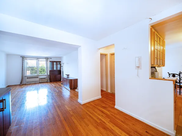 1717 East 18th Street image 6 of 14