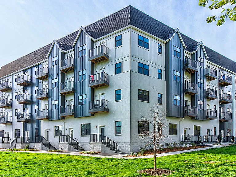 Dewey Park Apartments — Photo 23