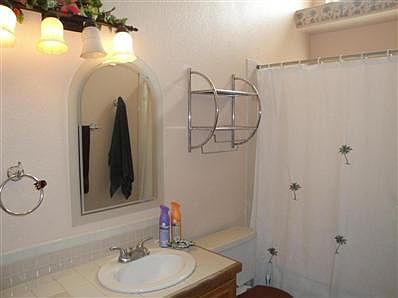 3rd image of 7721 Primrose Dr NW