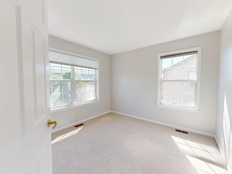 2813 Barclay Way — Photo 17