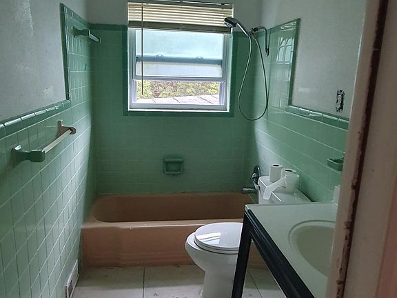 3rd image of 1840 Douglas Ave #1840