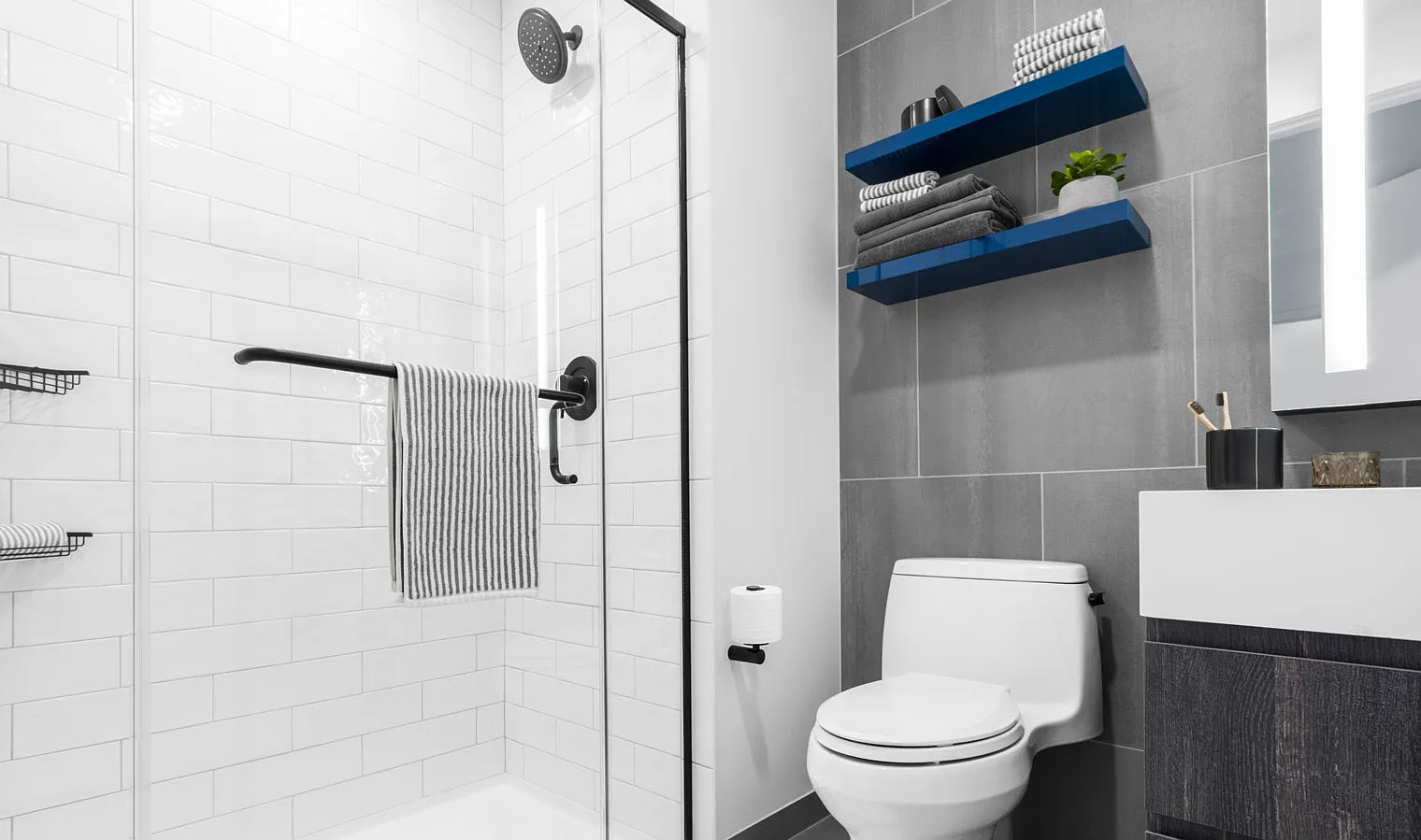 2 bed, 1002 sqft, $3,897 — Photo 3