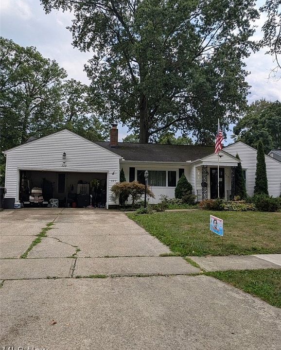 2nd image of 329 Yale Ave