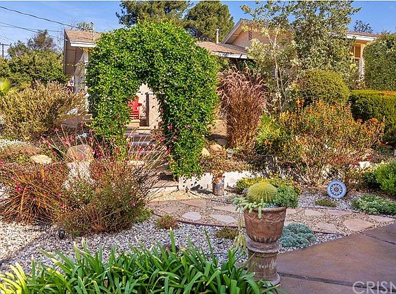 2nd image of 698 Benson Way