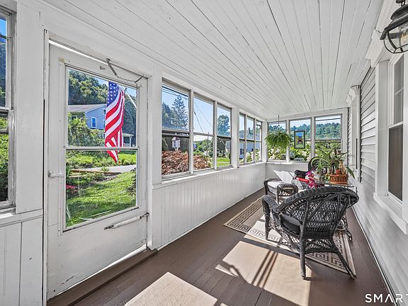 5th image of 229 Jackson Street