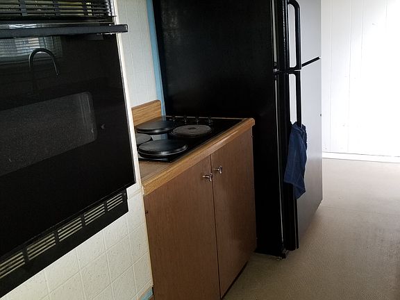 5th image of 309 Thomas Ave