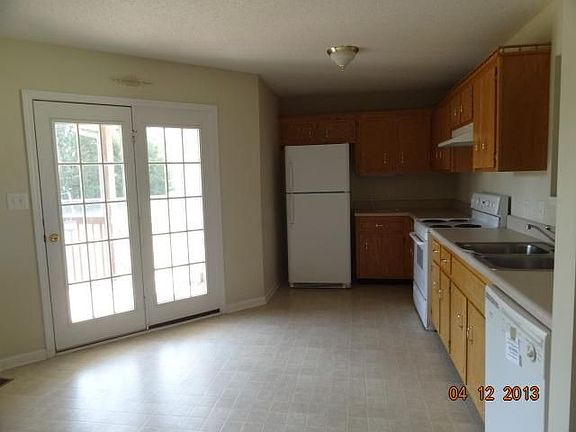 3rd image of 1188 Kendall Dr