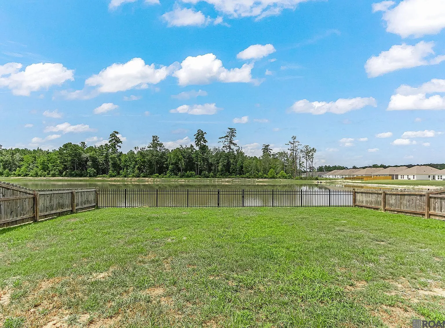 4 bed, 1836 sqft, $1,950 — Photo 3