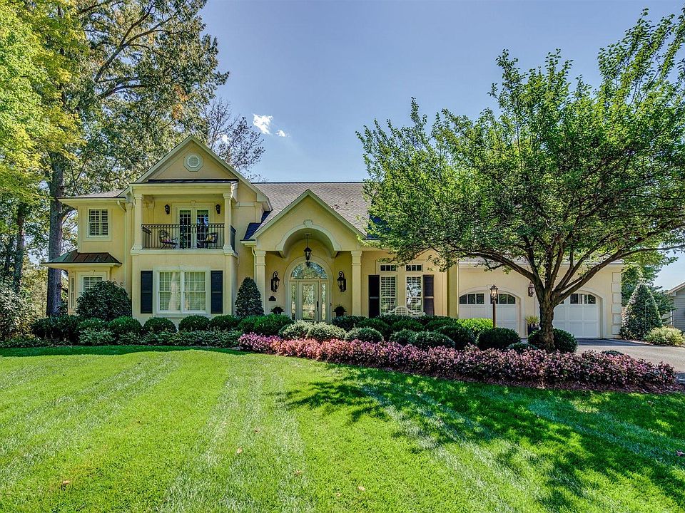 1st image of 25 Driftwood Cir
