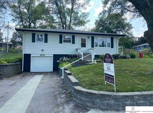 9253 Tomahawk Blvd, Omaha, NE 68134