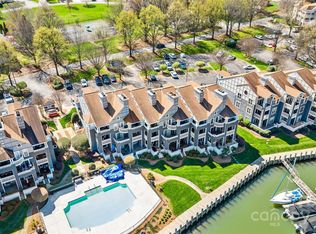 18717 Vineyard Point Ln, Cornelius, NC 28031