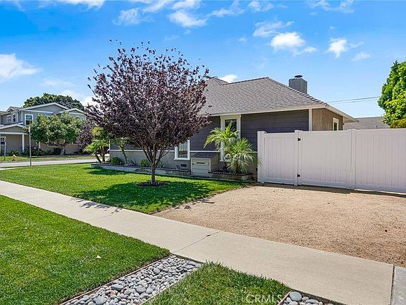 5th image of 3073 Heather Rd