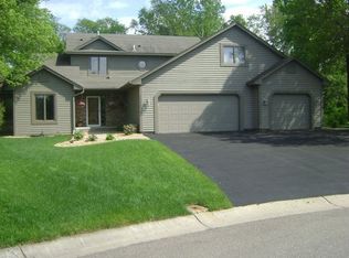 15489 Canyon Rdg, Eden Prairie, MN 55347