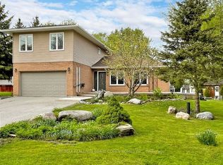 14 Mellon Ave, Georgina, ON L0E 1N0