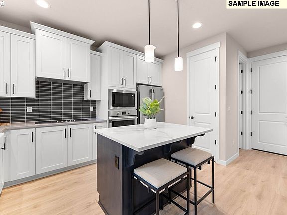 7th image of this home