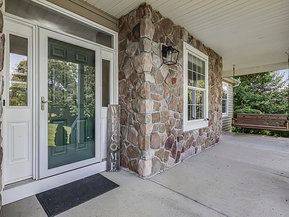 3rd image of 5876 Jaycox Rd