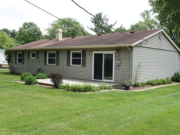 Large Yard with Deck Area