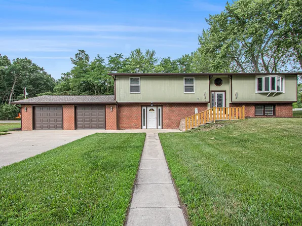 5445 N Pawnee Trl, La Porte, IN 46350