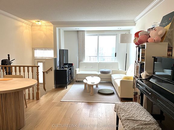 5th image of 28 Sommerset Way #1502