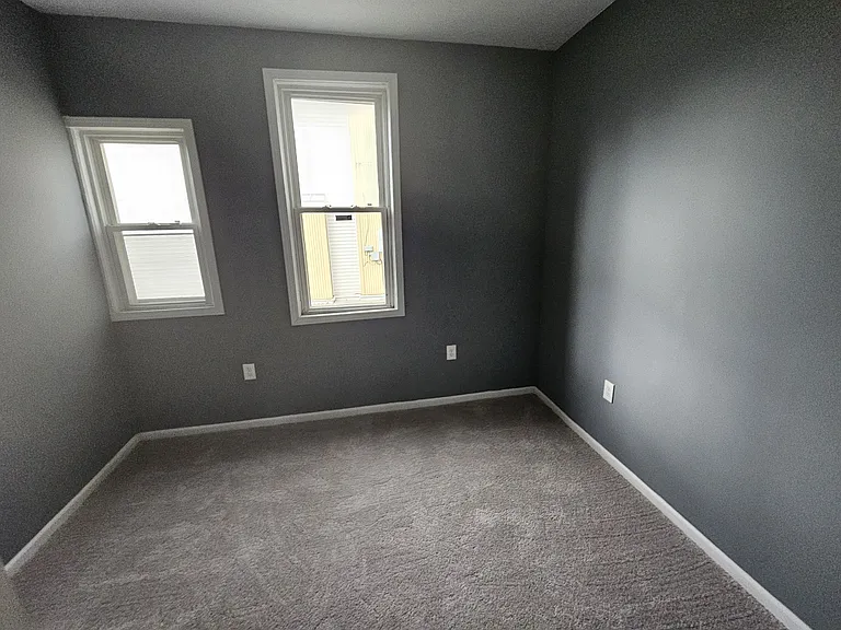 7040 Roy Ave — Photo 12
