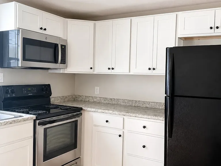 98B Burnell Dr — Photo 6