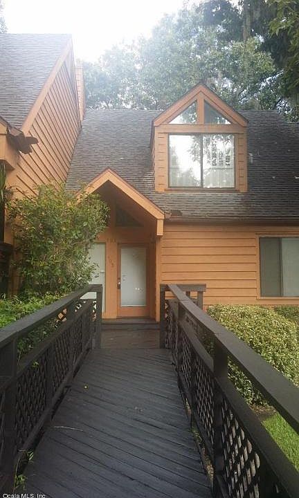 1st image of 1621 NE 2nd St