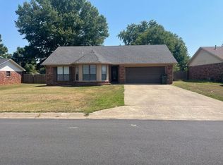 18 Mockingbird Ln, Conway, AR 72032