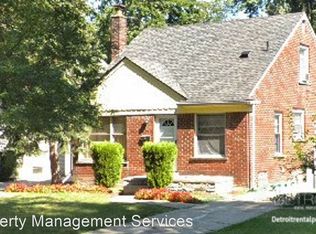 20653 Woodmont St, Harper Woods, MI 48225