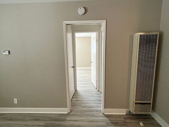 3rd image of 51 Glen Eyrie Ave APT 1