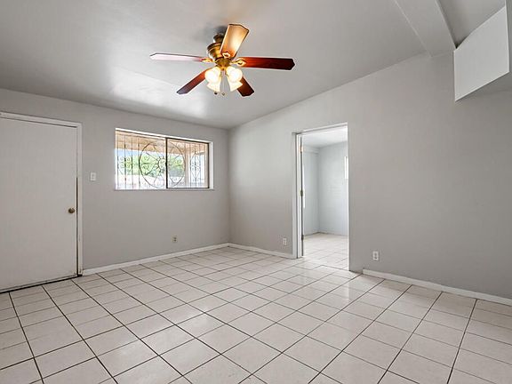 4th image of 402 Saint Marys Dr