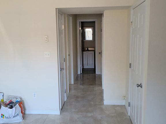 2nd image of 1320 Rockland Ave Floor Basement