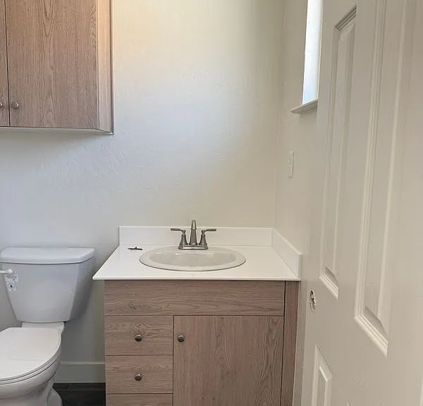 1459 E Kern Ave — Photo 15