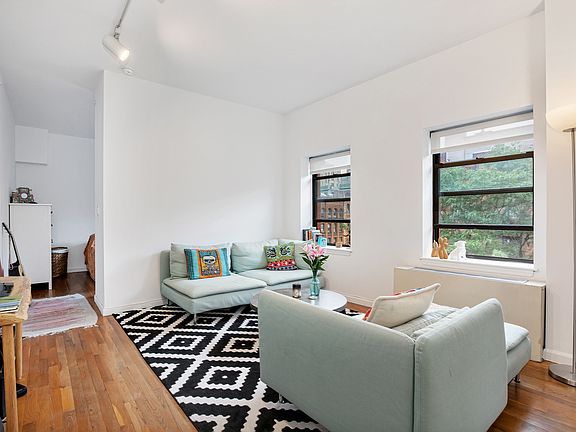 3rd image of 186 W 80th St APT 4K