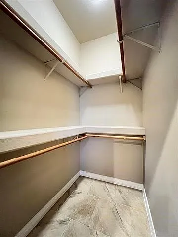 6030 Queens Ct — Photo 23