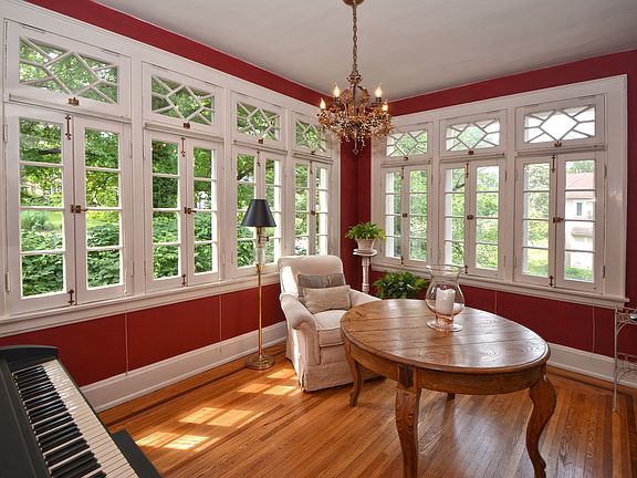 2nd image of 4208 Red Bud Pl