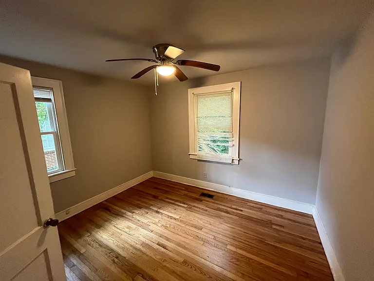 1147 Mimosa Dr — Photo 10