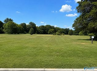 3753 S Woodtrail Rd, Decatur, AL 35603