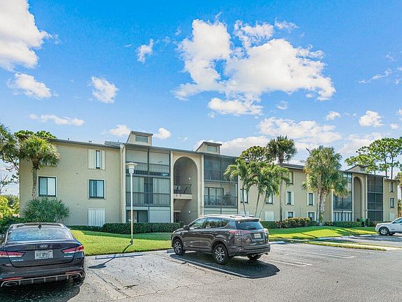 3rd image of 703 Sunny Pine Way APT B1